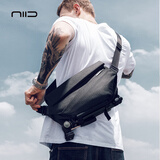 NIID原创邮差包潮牌男士包包单肩包机能斜挎包多功能男包休闲挎包R1 曜石黑(按压扣，不含卡盒)