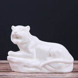 fw创意陶瓷工艺品12十二生肖摆件动物属相客厅房间玄关桌面摆设瓷器小号羊家居装饰工艺品 白瓷虎小号