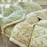 轩蓝仕（Xanlenssi）A类加厚拉绒雕花牛奶绒冬季保暖四件套 床笠磨毛绒加密型绒套件 浅草听风-hc 床单款 1.8米床(被套200*230cm)