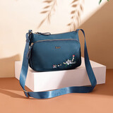 莱夫包包女包时尚刺绣妈妈包气质斜挎包中年女士单肩包生日礼物