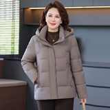 雪中飞羽绒服女2025冬季短款翻领宽松连帽保暖外套妈妈装卡其色2XL
