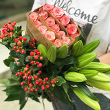 芊芊细语斗南基地直批发玫瑰鲜花全国速递配送女友礼物家用水养插花家庭 10支随机玫瑰+5朵随机百合+红豆+送保鲜剂