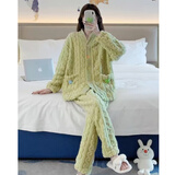 宝娜斯卡通珊瑚绒长裤秋冬宽松束脚松紧腰懒人睡裤家居睡衣套装 绿色-小花套装 均码 （90-150斤）