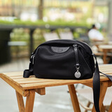 莱夫休闲通勤斜挎包女百搭时尚枕头包简约大气帆布包