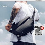 NIID原创邮差包潮牌男士包包单肩包机能斜挎包多功能男包休闲挎包R1 R1曜石黑(按压扣)+卡盒