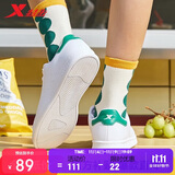 特步情侣男女鞋板鞋小白鞋秋冬保暖防滑耐磨板鞋男休闲鞋