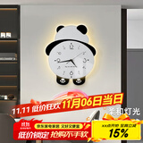 猫九酱熊猫钟表挂钟客厅餐厅家用2025新款网红创意时钟挂墙简约大气壁灯