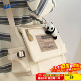 回力（Warrior）斜挎包男大容量工装复古邮差包韩版潮流大学生上课单肩小背包女 白色+白熊猫挂件