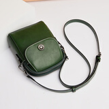 西柏莱（ZIBOLRA）真牛皮手机包女夏季新款时尚女士迷你单肩斜挎小包包竖款手机袋 墨绿色