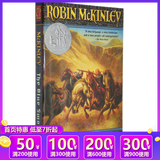 英文原版 The Blue Sword 蓝宝剑 纽伯瑞银奖小说 中小学暑假英文阅读 Robin Mckinley 兰斯指数1030L 绿山墙