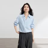 伯德小姐蓝色设计感轻奢v领衬衫女夏通勤短袖上衣职业小个子面试衬衣 L