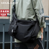 CavlslKcat斜挎包男士ins潮牌休闲单肩包日系帆布包男款斜背包百搭邮差包男 黑色（可放入14寸电脑） 33*18*30cm