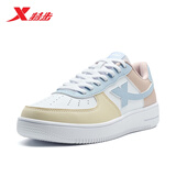 特步情侣男女板鞋小白鞋空军一号秋冬革面保暖运动板鞋休闲鞋