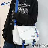 回力男士斜挎包潮牌工装休闲大容量单肩包个性邮差包轻便随身小背包女