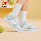 特步板鞋男鞋运动鞋夏季空军一号百搭小白鞋透气耐磨防滑黑色休闲鞋女 雪雾绿/新白色【女款】 38