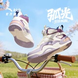 安踏儿童运动鞋女大童25冬耐磨小白鞋弧光高帮板鞋A22548007