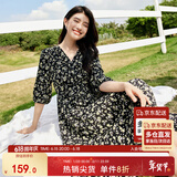 尚都比拉度假风碎花连衣裙女夏天V领气质中长裙收腰A字雪纺裙子 黑花  2XL