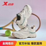 特步女鞋运动休闲鞋Y2K复古冬季2025新款防滑耐磨增高老爹鞋