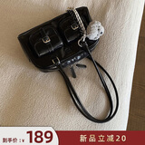 南风Chio2nd桑巴酒廊枕头包包女包秋冬复古波士顿包通勤手提单肩包 【黑色】桑巴酒廊枕头包