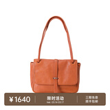 裘真复古001邮差包女单肩通勤大容量斜挎包植鞣头层牛皮包 焦糖色-中号