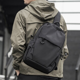 墨一斜挎包男士潮牌单肩包简约休闲旅行背包大学生户外运动潮流胸包 黑色加大款