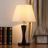 梵帝莱 现代中式简约实木台灯卧室床头灯创意书房主卧桌面装饰复古台灯 浅米黄罩【配顶盖】 按钮开关+ 7瓦三色LED灯泡