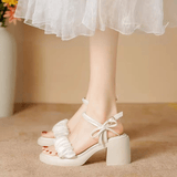 柯妮丽人蝴蝶结女士凉鞋女夏2026新款夏季珍珠一字带高跟凉鞋时尚粗跟女鞋 杏色 36 (230mm)