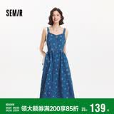 森马（Semir）牛仔连衣裙女甜酷时尚个性2025夏元气满印背带裙俏皮109325114025