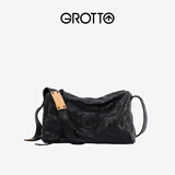 GROTTO【蔡徐坤同款】黑石包经典大容量单肩斜挎通勤软包男女款礼物 黑石M（哑黑）