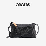 GROTTO【蔡徐坤同款】黑石包经典大容量单肩斜挎通勤软包男女款礼物 黑石L（哑黑）