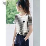 初申夏季短袖T恤女时尚百搭圆领爱心标条纹纯棉半袖上衣S13KT1172