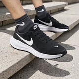 耐克NIKE男子跑步鞋透气 REVOLUTION 8 运动鞋HJ9198-003黑41