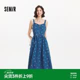 森马连衣裙女夏甜酷风元气满印牛仔背带裙109325114025