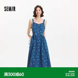 森马连衣裙女夏甜酷风元气满印牛仔背带裙109325114025