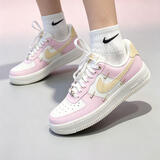 耐克NIKE缓震板鞋女空军一号 AIR FORCE 1 运动鞋 IB2574-600粉白37.5
