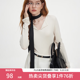 范思蓝恩秋季V领套头百搭长袖针织T恤女秋季2024新款通勤修身针织衫上衣 奶杏色 M