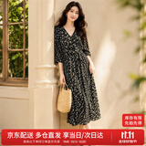 尚都比拉度假风碎花连衣裙女夏天V领气质中长裙收腰A字雪纺裙子 黑花 S