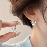 伊灿日韩水钻蝴蝶结仿珍珠耳钉女高级感耳环2025新款爆款小众气质耳饰 水钻银色蝴蝶结珍珠耳钉