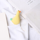 EKUSTYEE 可爱卡通立体公仔毛绒胸针衣服包包配饰软萌创意别针女趴趴熊 加油鸭