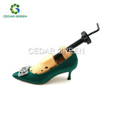 CEDAR GREEN松木鞋撑子鞋楦女士高跟鞋扩鞋器撑鞋器撑大鞋子可调节 松木扩鞋器35-38 小号