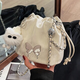 天丂斜挎小包包女士手机水桶包2024新款潮夏天百搭小众迷你时尚单肩 蝴蝶水桶包【白色带挂饰】