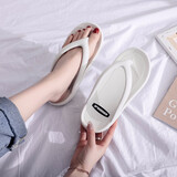 matxsomax新款人字拖鞋女夏季厚底外穿中跟坡跟情侣男沙滩凉拖鞋夹脚海边潮简约休闲时尚 白色 35/36