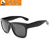 夜行狼（YEXINGLANG）太阳镜女款偏光潮复古反光炫彩防紫外线明星款墨镜男 磨砂黑框灰片