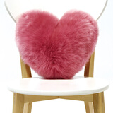 AUSKIN澳世家 心形羊毛抱枕ins风爱心靠垫腰靠粉色公主风可爱送女友礼物 西洋红 40cm*33cm 含枕芯 单面羊毛