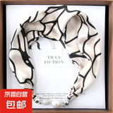 网红高级感多功能百搭时尚缎面磁扣丝巾镶钻锁骨磁扣项链小领巾 黑米色花框 57*13CM