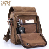 新潮代单肩包男帆布大容量斜挎包男士多功能邮差包运动潮流学生书包 咖啡色小号【可放10寸平板】