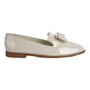 【95成新】菲拉格慕（Ferragamo）女士白色新版Vara铭牌乐福鞋 0768945_1D _ 65/37 礼物送女友  