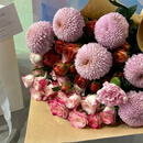 鲜花枫林晚  易烊千玺同款 花材：乒乓菊6支+巧克力3支+折射2支+粉佳