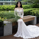 季节里鱼尾婚纱法式一字肩轻新娘感复古蕾丝出门纱长袖礼服裙秋冬季 白色 M