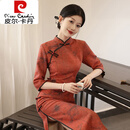 皮尔卡丹（pierre cardin）长款改良旗袍新款2025新款年轻款女复古修身中袖日常可穿走秀春秋 Z17345砖红 M